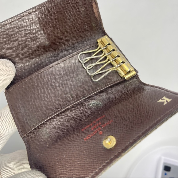 Louis Vuitton Key Case Damier Ebene - Picture 7 of 11